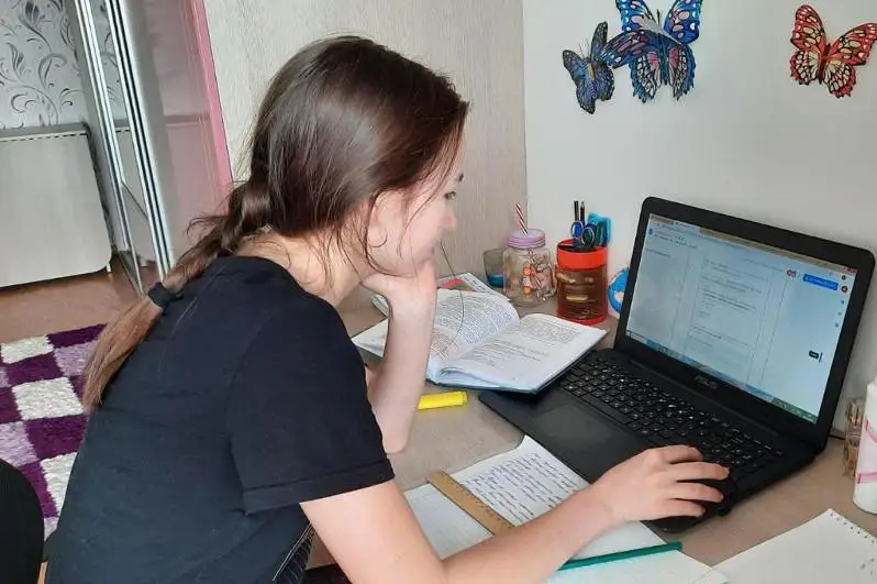 Освободить от экзаменов из-за проблем с интернетом просили студенты