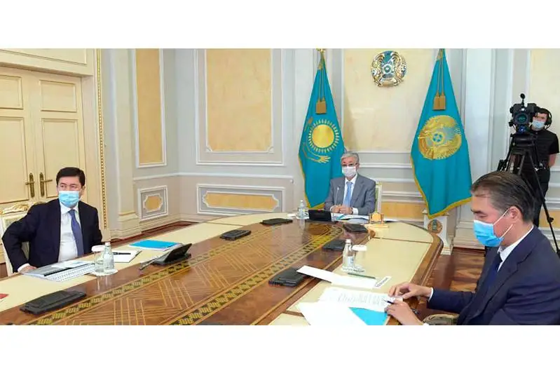 Сегодня в 21.30 республиканские телеканалы покажут спецрепортаж с заседания Правительства