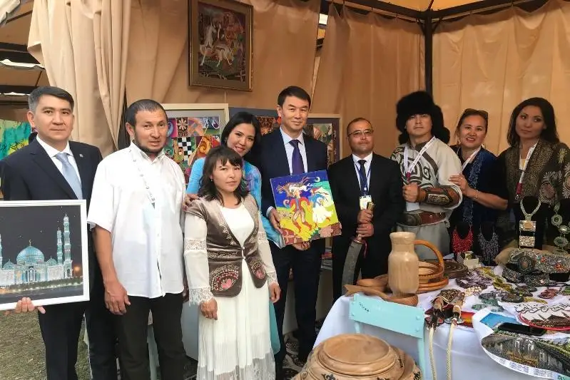 Казахстанские ремесленники приняли участие в международном фестивале в Узбекистане