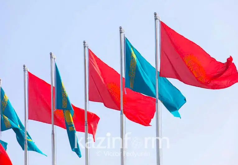 Казахстан и Кыргызстан подписали соглашение о реконструкции пограничного пункта пропуска