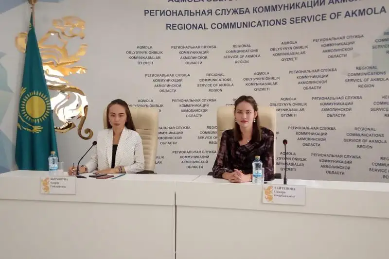 Дарить учителям цветы, выращенные своими руками, призвали акмолинские антикоррупционщики