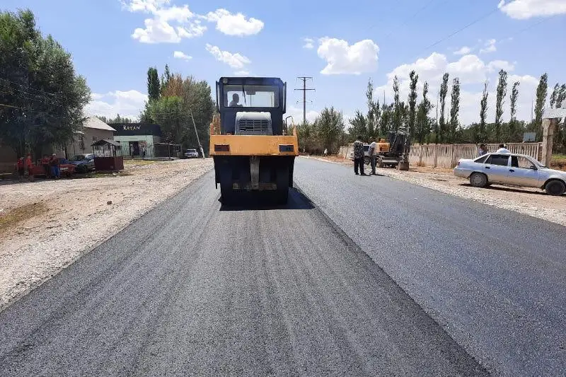 Автодороги областного значения ремонтируют в Туркестанской области