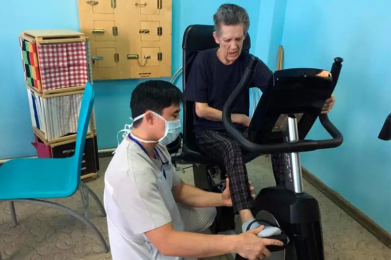 Врачи Алматы ищут родственников потерявшей память пациентки