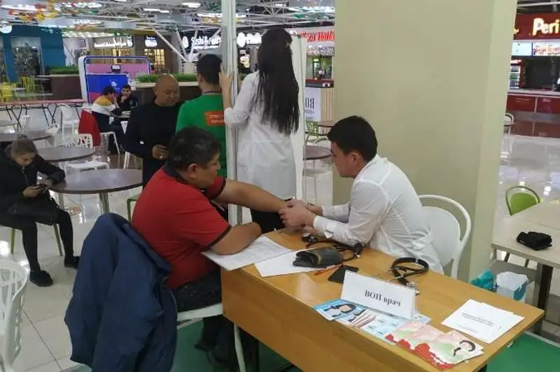 Алматинцы бесплатно проходят медицинское обследование