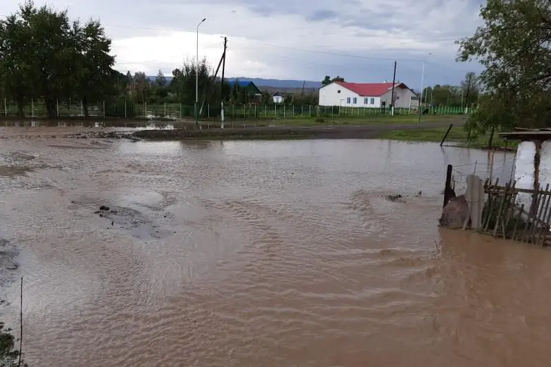 В Тарбагатайском районе ВКО смыло мост, разрушена дорога