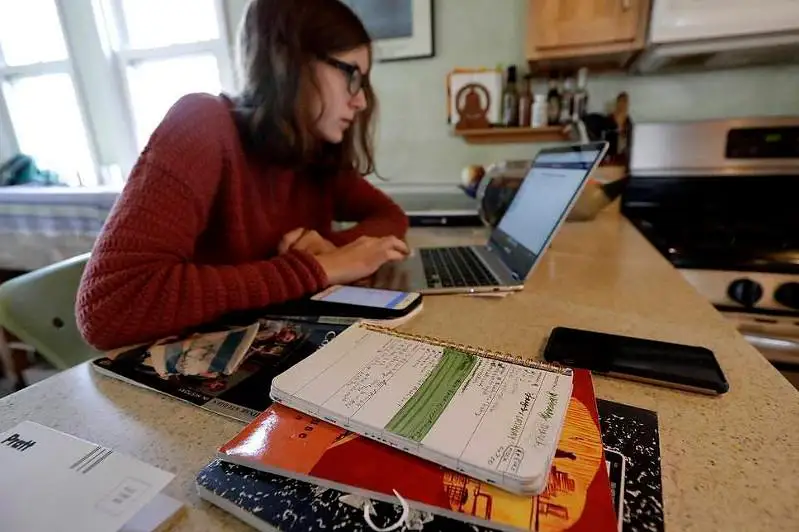 Более 60% работающих на удаленке россиян хотят вернуться в офис