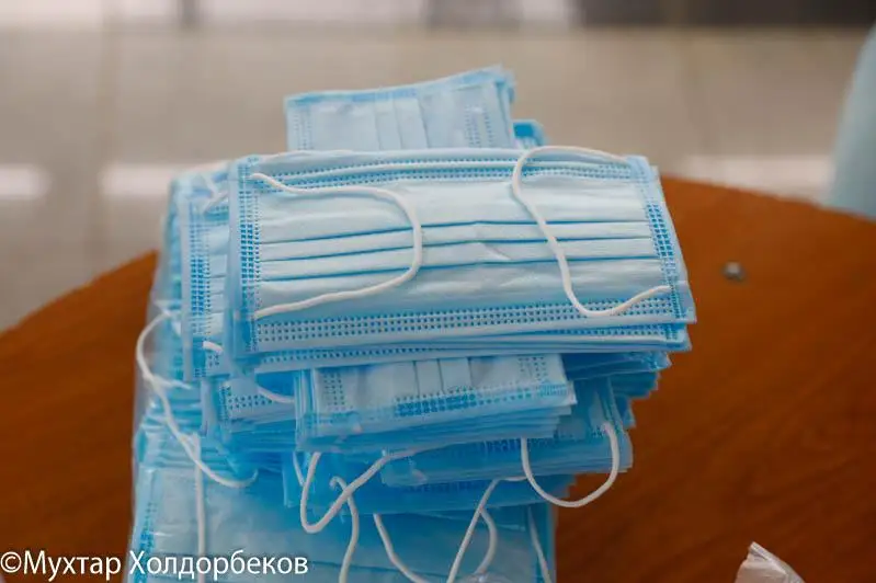 100 тысяч медицинских масок пытались незаконно продать в Алматы