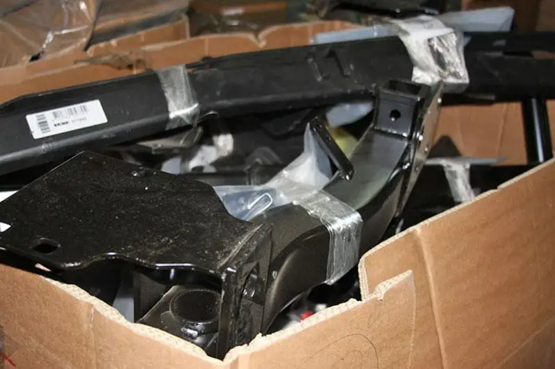 Контрабандные автозапчасти на 198 млн тенге пытались ввезти в Казахстан