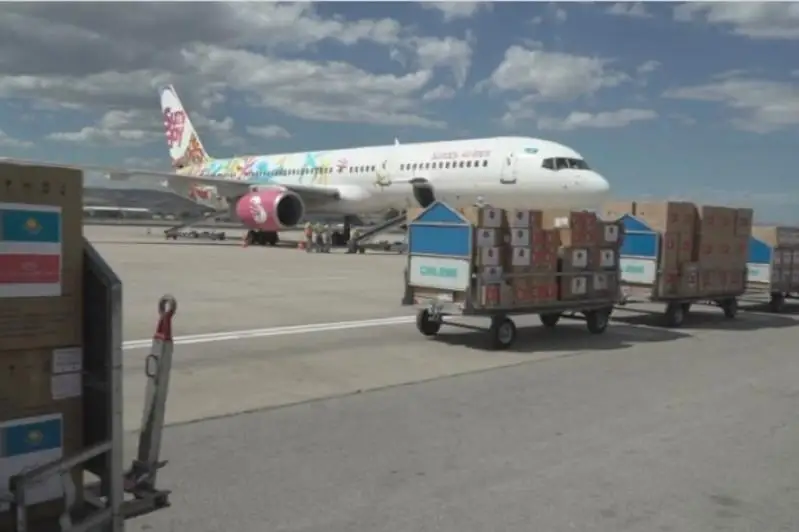 В Казахстане гуманитарные медицинские грузы сопровождают до места назначения