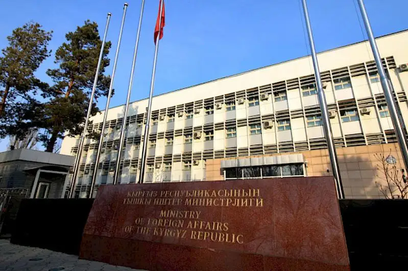 МИД КР вручил ноту протеста посольству Беларуси из-за встречи Лукашенко с Бакиевым