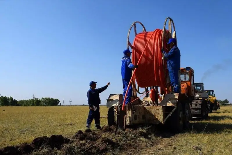 «Казахтелеком» завершил строительство оптиковолокна в ЗКО