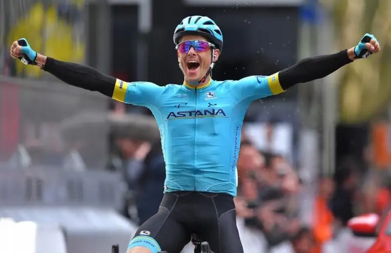 Велогонщик «Астаны» Якоб Фульсанг выиграл 16-ый этап «Вуэльты Испании»