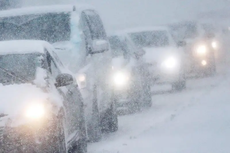 В связи с непогодой закрыто движение на 36 участках в Казахстане