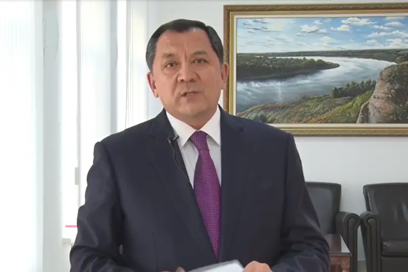 #Абай175: Нурлан Ногаев принял эстафету от казахстанки, вернувшейся из Сирии