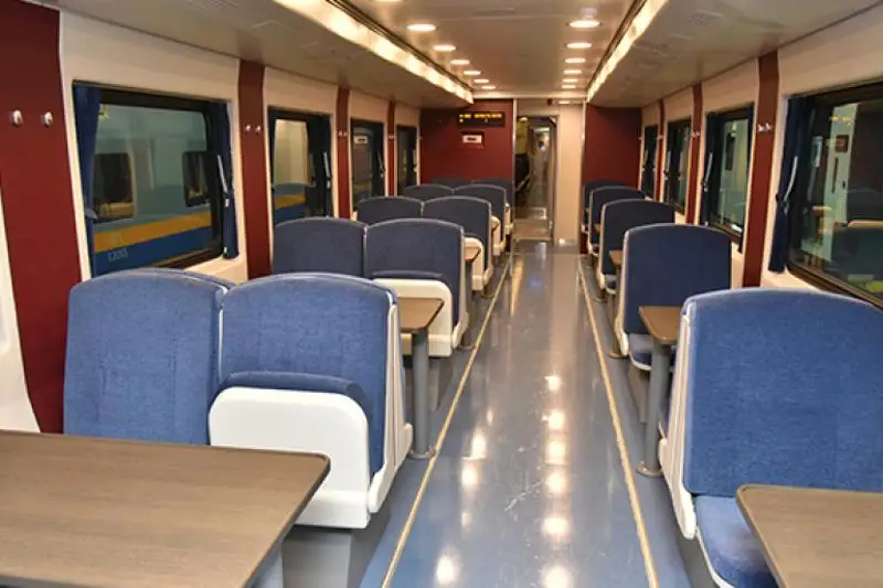 Электричка от Талгара до Алматы: аким рассказал о решении проблемы с пробками