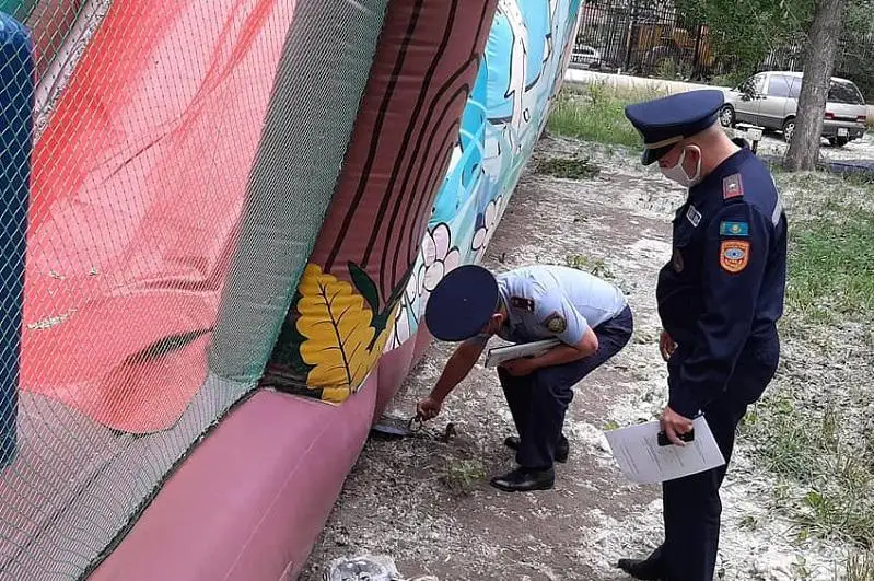 Установленные в парках Усть-Каменогорска батуты опасны для детей — спасатели