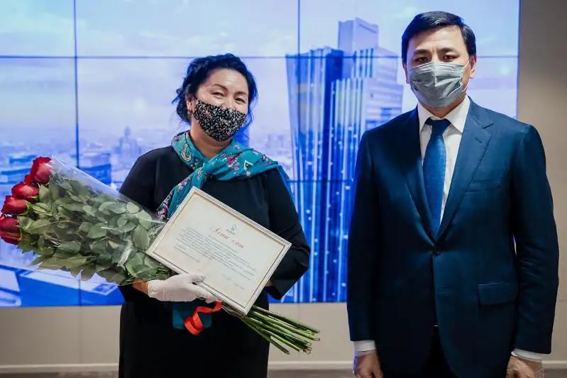 Строителей столицы поздравили с профессиональным праздником