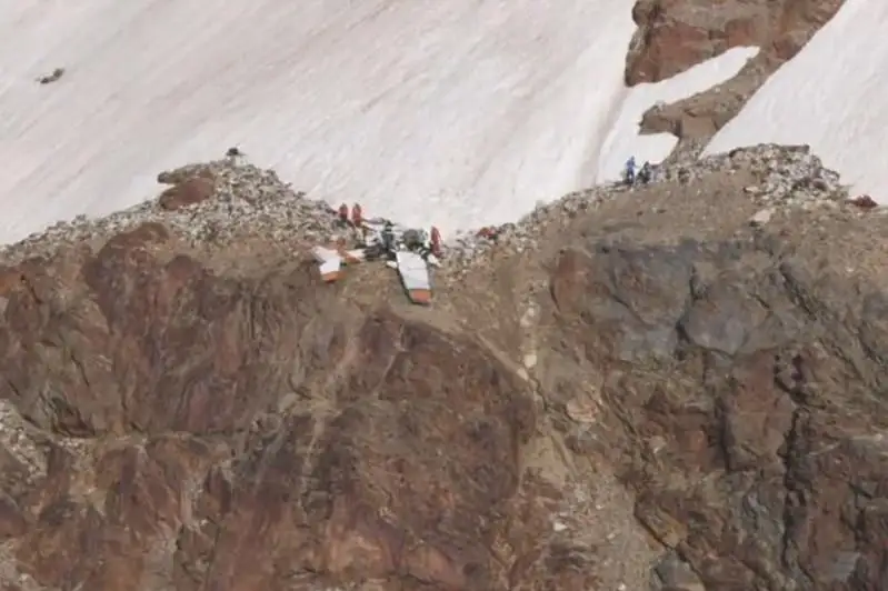В Альпах разбился легкомоторный самолет: погибли четыре человека