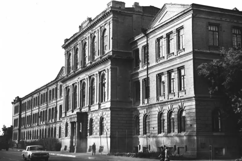 Семь госпиталей располагались  в Семее в годы ВОВ