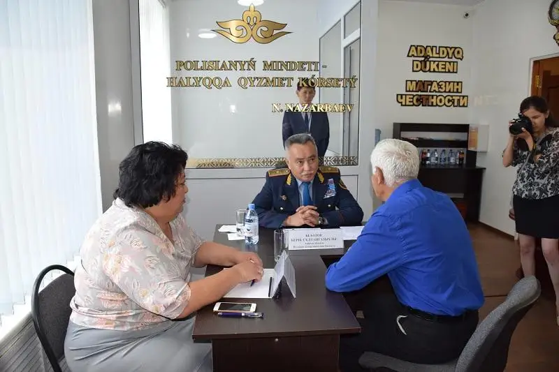 Главному полицейскому Акмолинской области задали вопросы жители отдаленных сел
