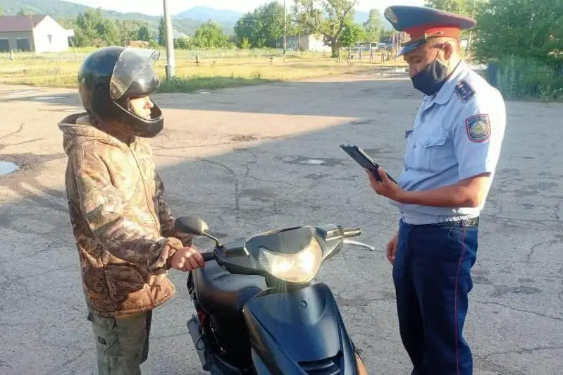 Около 700 нарушений среди водителей мототранспортных средств выявили в ВКО