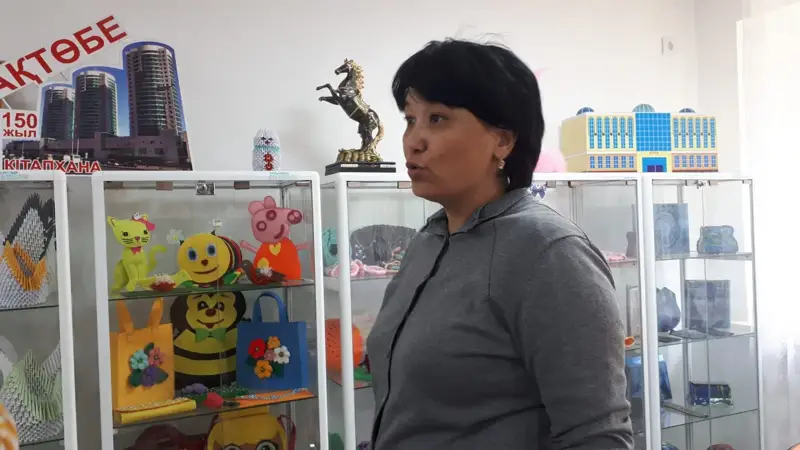 Qarttar úıine kelgende úlkender qusa bolady –  áleýmettik ortalyq qyzmetkeri