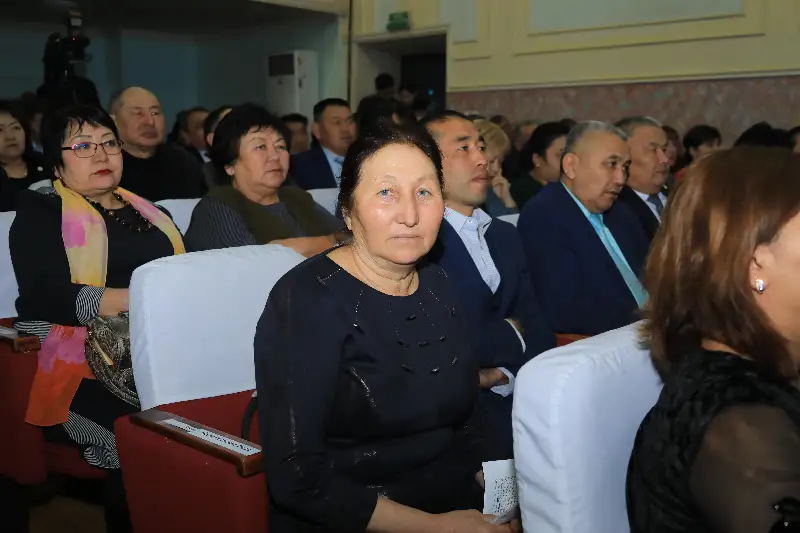 До 100 литров коровьего молока сдает в сутки жительница ВКО