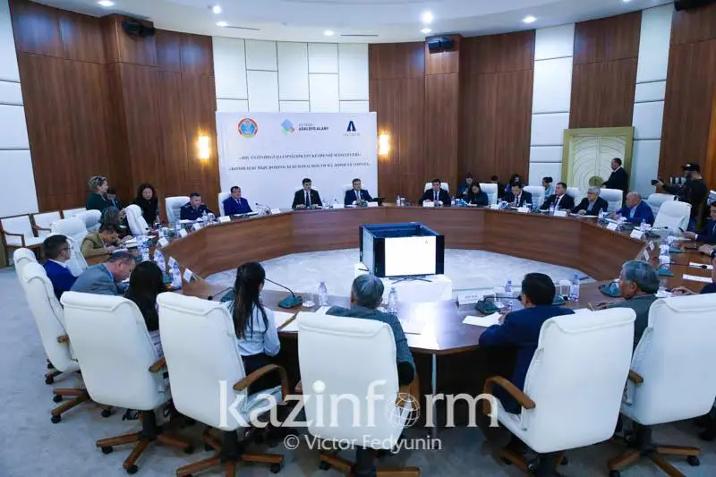 Вопросы безопасности на дорогах обсудили в столице