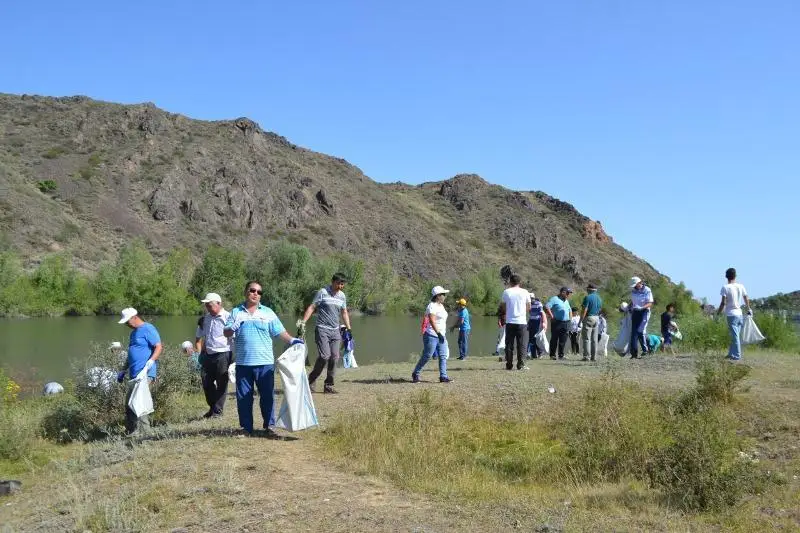 Благодаря акции #Birge #TazaQazaqstan в ВКО очистили 70 водоемов