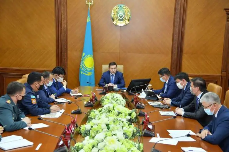 Состояние жилого массива Елтай после наводнения обсудили в Шымкенте