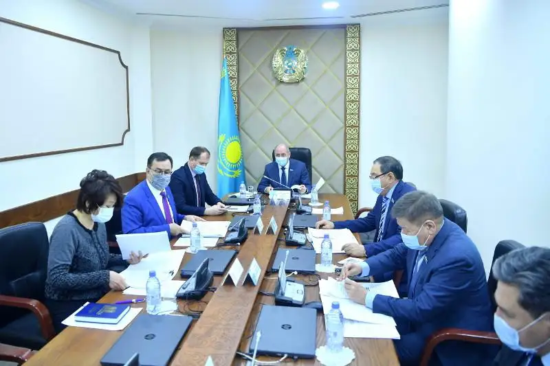 В Сенате обсудили подходы по эффективному использованию бюджета