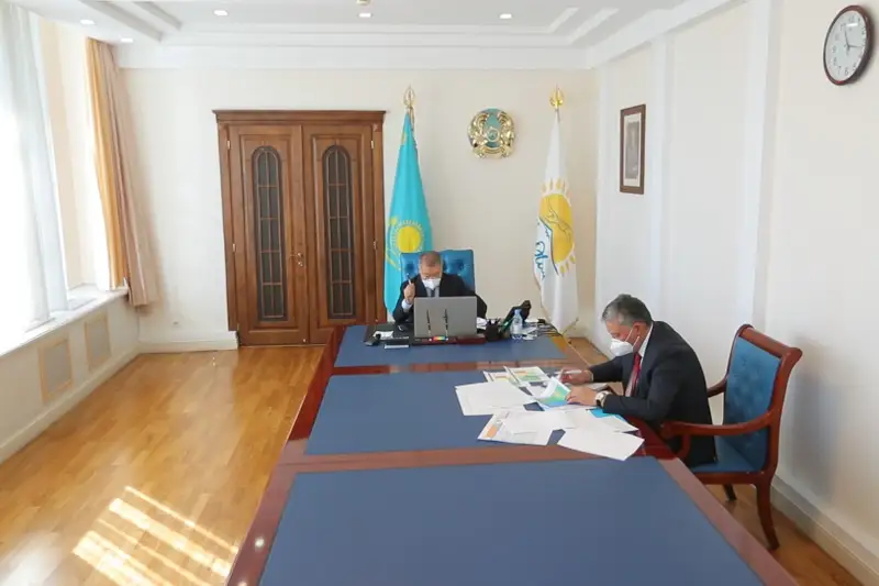 В течение дня выявлять контактных и пресекать распространение коронавируса поручил аким ВКО