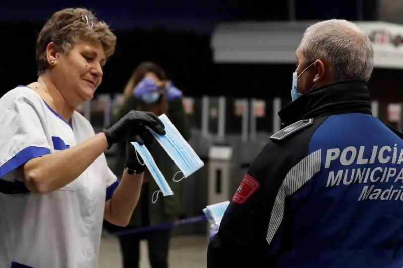 Испания ослабляет карантин