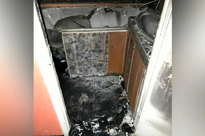 Из-за сгоревшей стиральной машины пришлось эвакуировать жильцов дома в Усть-Каменогорске