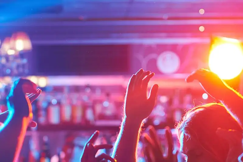 Девять увеселительных заведений нарушили режим ЧП в Семее