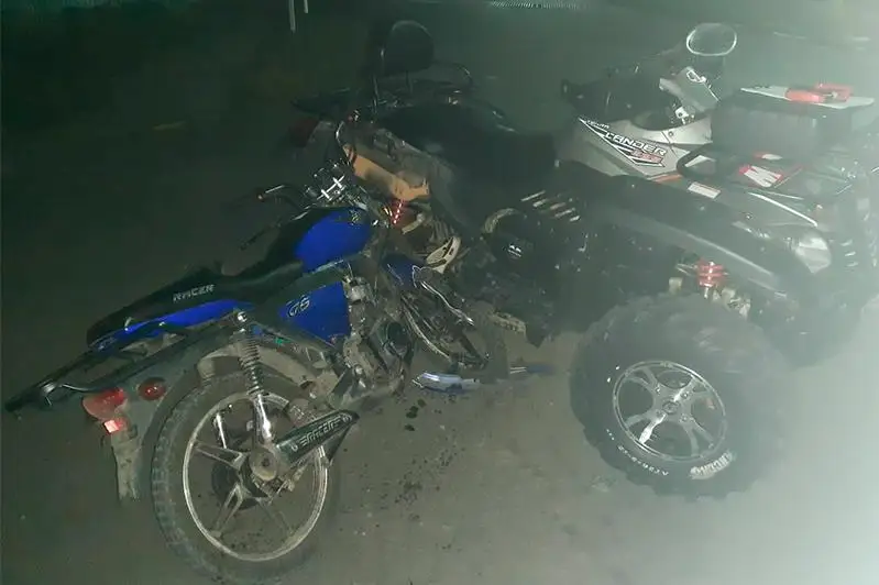 Пьяный водитель квадроцикла столкнулся  с мотоциклистом в ВКО