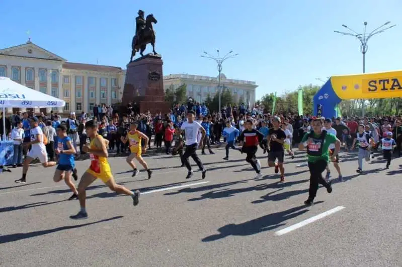 «Президентскую милю» пробежали таразцы в честь Дня Конституции