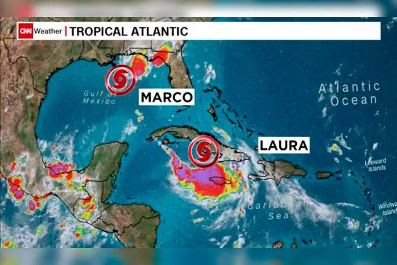 Сразу два урагана бушуют у побережья Мексиканского залива США
