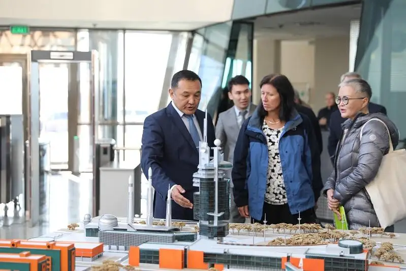 Астронавт NASA посетила Национальный космический центр Казахстана