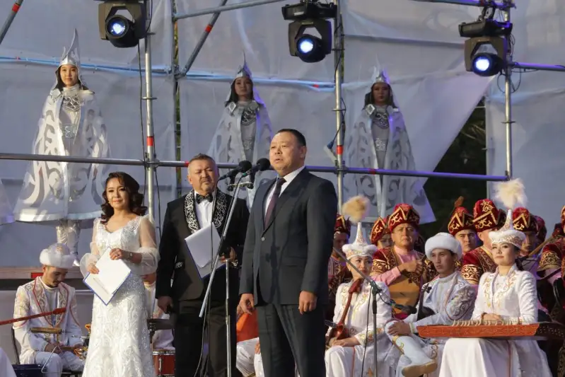 Звёздный концерт в честь 125-летия Сакена Сейфуллина прошёл в Караганде