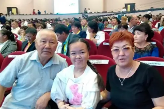 Девушка с особыми потребностями из Актобе поступила на грант