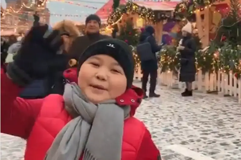 Ержан Максим поздравил казахстанцев с Новым годом