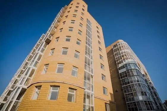 Арендное жилье получат около тысячи учителей и врачей в Нур-Султане