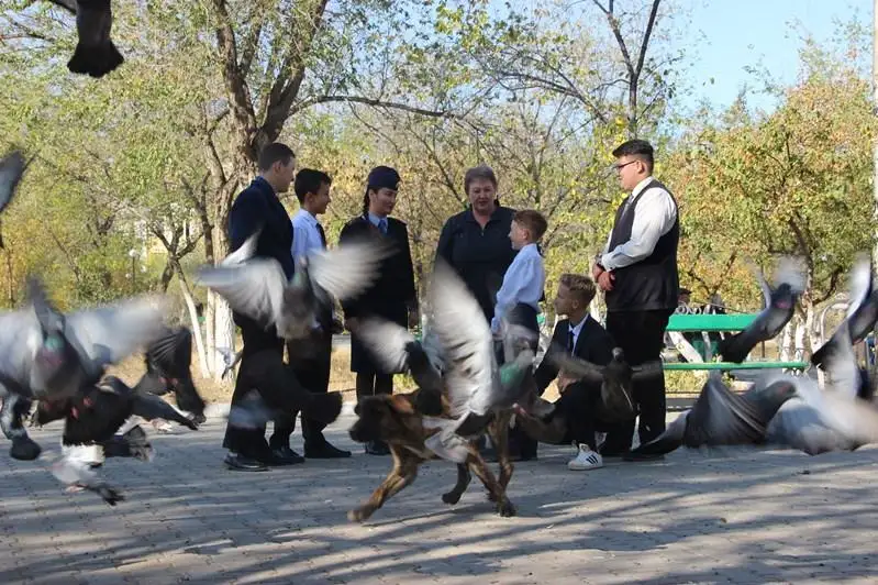 Бросившую 4 детей актюбинку лишили родительских прав