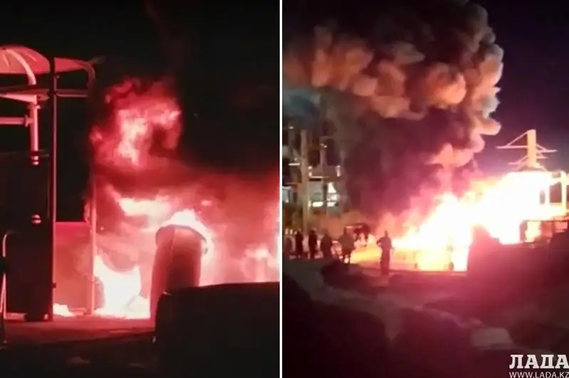 Пожар произошел на территории строящегося гостиничного комплекса в Актау