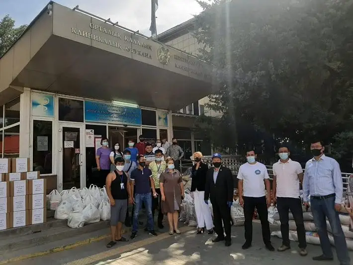 «Мың алғыс!»: АНК оказала помощь семьям медработников в Алматы