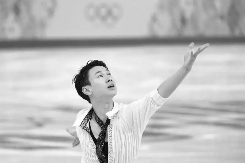 Выставка в Сеуле, ледовое шоу в Нур-Султане, фильмы: мама Дениса Тена рассказала о планах