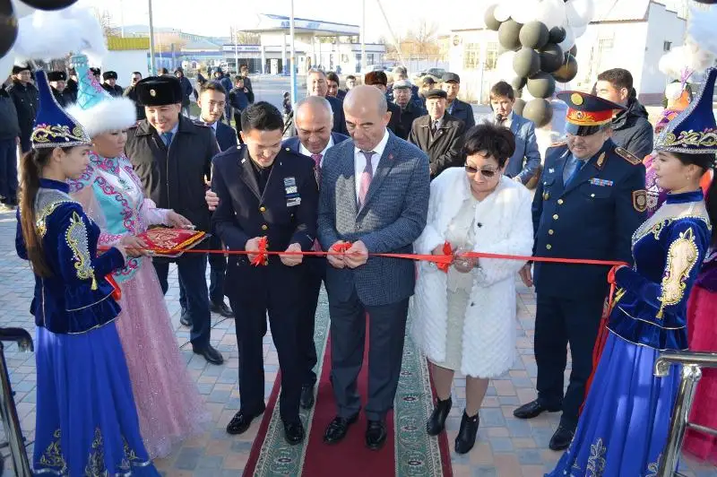 Лучший полицейский Нью-Йорка принял участие в открытии фронт-офиса в Туркестане