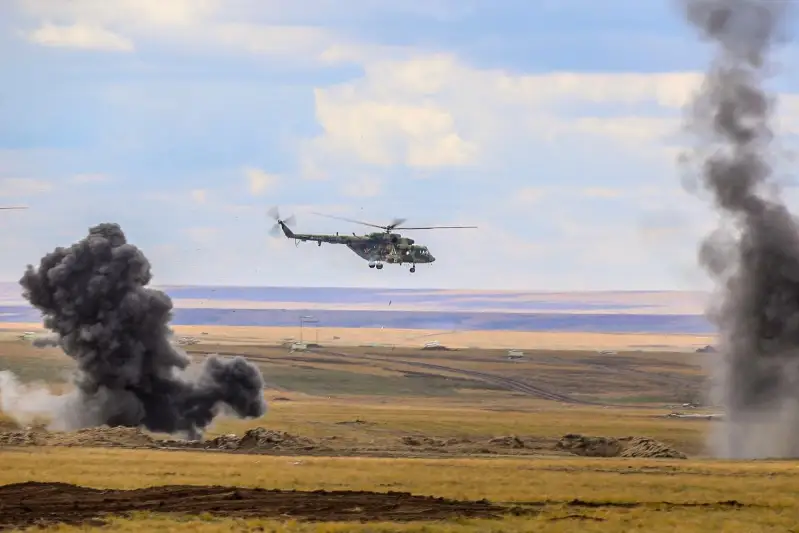 Военные восьми стран приняли участие в стратегических командно-штабных учениях «Центр-2019»