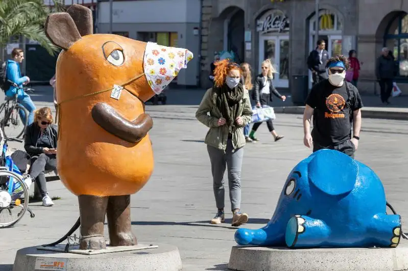 Коронавирус: все земли Германии обязали население надевать маски